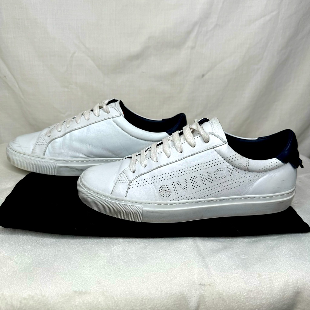 Givenchy Urban Street Leather Low White/Navy Sneaker Size 38.5 Perforated